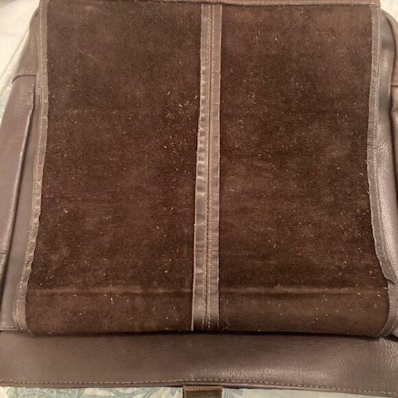 SALE - Men's or Women's Brown Crossbody Leather Messenger Bag - Picture 7 of 8